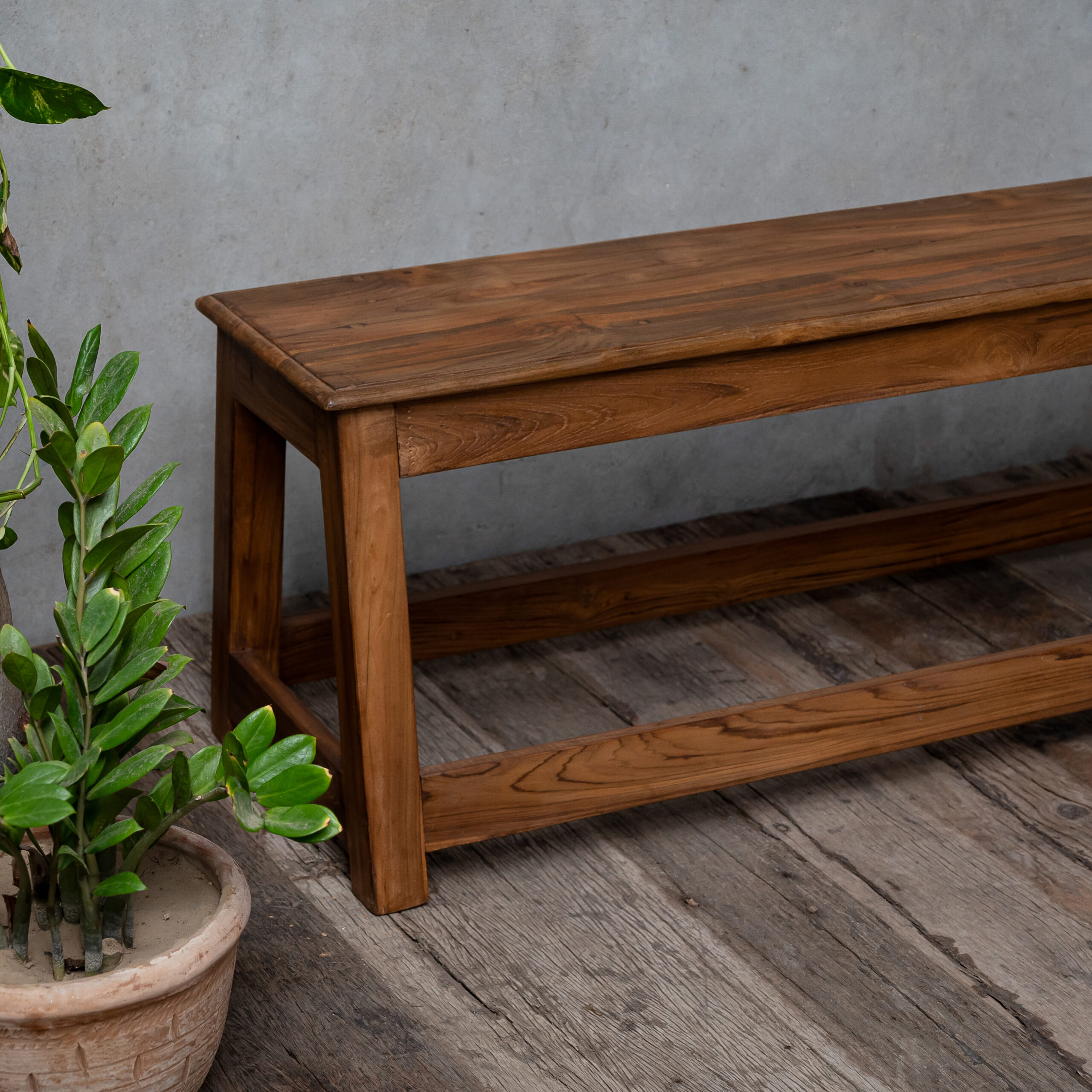 reclaimed wood bench handmade wooden bench entryway bench ideas outdoor bench ideas dining bench inspiration rustic home décor sustainable furniture modern farmhouse bench patio seating ideas solid wood furniture